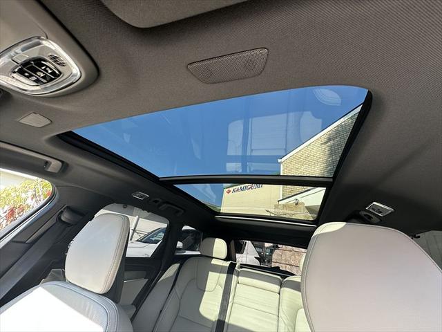 V90 B6 AWD Rデザイン Bowers & Wilkins パノラマサンルーフ VOLVO純正20inchアルミホイール(32枚目)