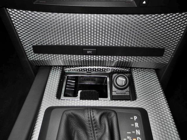 5シリーズ 525i Mスポーツパッケージ 屋内保管HDDマルチハーフレザーインテリアパワーシートETCHIDリアスポイラー禁煙車走行20000KM(12枚目)