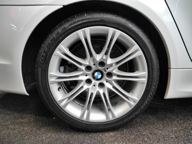 5シリーズ 525i Mスポーツパッケージ 屋内保管HDDマルチハーフレザーインテリアパワーシートETCHIDリアスポイラー禁煙車走行20000KM(21枚目)