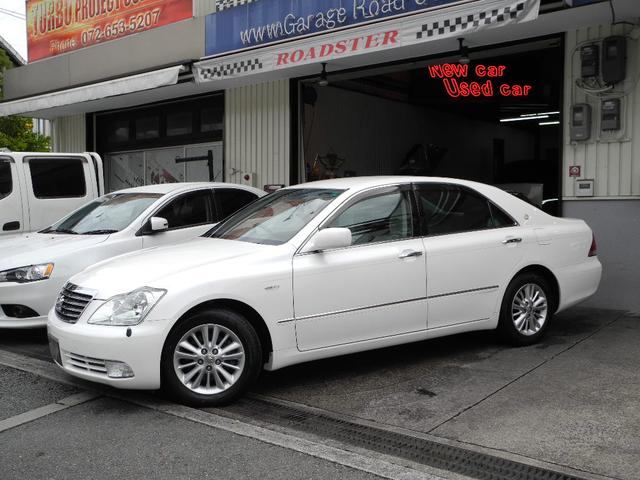 クラウン ロイヤルサルーン　屋内保管ＤＶＤマルチナビ地デジフルセグＴＶバックカメラＥＴＣパワーシート電動リアシェードＨＩＤダッシュボード新品交換済走行３９０００ＫＭ（2枚目）