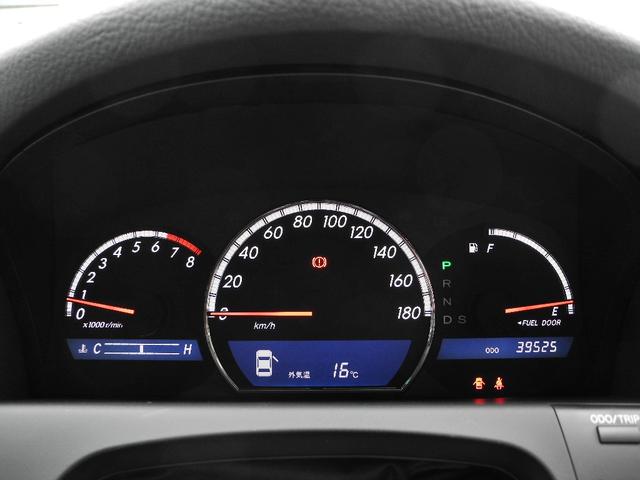 クラウン ロイヤルサルーン　屋内保管ＤＶＤマルチナビ地デジフルセグＴＶバックカメラＥＴＣパワーシート電動リアシェードＨＩＤダッシュボード新品交換済走行３９０００ＫＭ（5枚目）