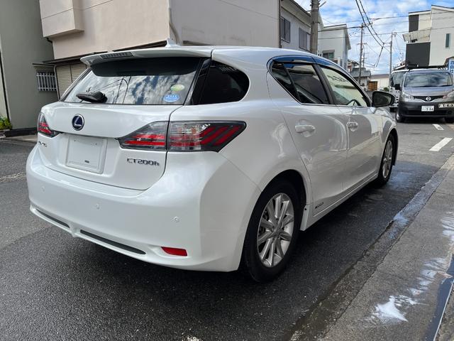CT CT200h バージョンL レーダークルーズ 革シート コンビハンドル ステアリングヒーター TVナビ Bluetooth ETC Bカメラ 後期仕様 クリアランスソナー シートヒーター LEDライト(7枚目)