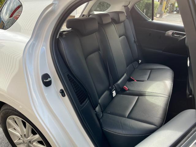 CT CT200h バージョンL レーダークルーズ 革シート コンビハンドル ステアリングヒーター TVナビ Bluetooth ETC Bカメラ 後期仕様 クリアランスソナー シートヒーター LEDライト(10枚目)