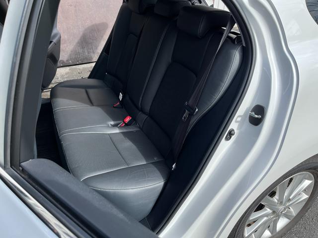 CT CT200h バージョンL レーダークルーズ 革シート コンビハンドル ステアリングヒーター TVナビ Bluetooth ETC Bカメラ 後期仕様 クリアランスソナー シートヒーター LEDライト(12枚目)