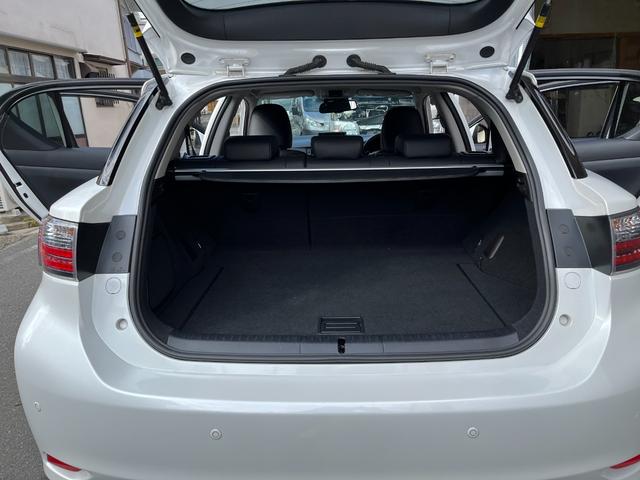 CT CT200h バージョンL レーダークルーズ 革シート コンビハンドル ステアリングヒーター TVナビ Bluetooth ETC Bカメラ 後期仕様 クリアランスソナー シートヒーター LEDライト(33枚目)