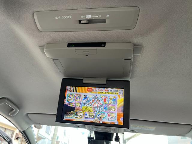 ヴォクシー ハイブリッドZS 両側電動スライド 9インチナビ フルセグTV Bluetooth フリップダウンモニタ 衝突回避支援システム 車線逸脱警報システム オートマチックハイビーム ETC バックカメラ ドラレコ(26枚目)