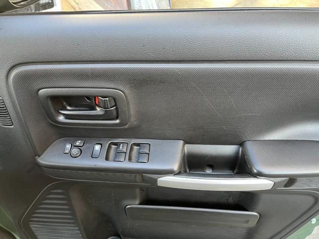 スペーシアギア ハイブリッドＸＺ　全方位モニター用カメラパッケージ装着車　８インチナビ　フルセグＴＶ　Ｂｌｕｅｔｏｏｔｈ　ＥＴＣ　デュアルセンサーブレーキサポート　ＬＥＤライト　ヘッドアップディスプレイ（24枚目）