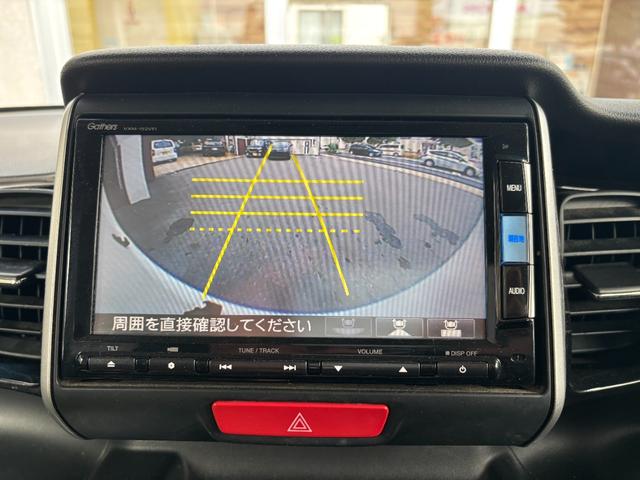 Ｎ－ＢＯＸカスタム Ｇ・ターボＬパッケージ　純正ナビ　ワンセグＴＶ　Ｂカメラ　ＥＴＣ　ナビ装着用スペシャルＰＫＧ　ＨＩＤ　両電動スライドドア　純正１５インチＡＷ　ロールサンシェード　スマートキー（11枚目）