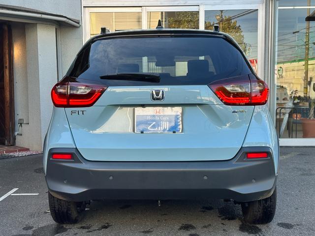 フィット e:HEVクロスター Hセンシング Hコネクトディスプレー フルセグTV Bカメラ ETC2.0 ナビ装着用スペシャルPKG 電動Pブレーキ スマートキー ACC LEDヘッドライト ルーフレール 純正16インチAW(21枚目)