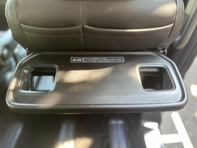 ステップワゴン ｅ：ＨＥＶモデューロＸ　ホンダセンシング　Ｈセンシング　純正ナビ　ＴＶ　マルチカメラ　ＥＴＣ２．０　ＬＥＤヘッド＆フォグ　前後ドラレコ　前席シートヒータ　純正後席モニタ＆Ｄインナーミラー＆バイザー　両電動スラドア　ハーフレザー　純正１６ＡＷ（61枚目）