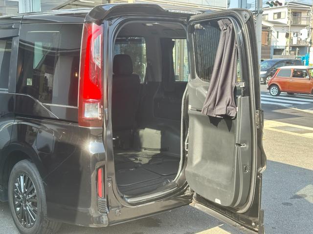 ステップワゴン ｅ：ＨＥＶモデューロＸ　ホンダセンシング　Ｈセンシング　純正ナビ　ＴＶ　マルチカメラ　ＥＴＣ２．０　ＬＥＤヘッド＆フォグ　前後ドラレコ　前席シートヒータ　純正後席モニタ＆Ｄインナーミラー＆バイザー　両電動スラドア　ハーフレザー　純正１６ＡＷ（70枚目）