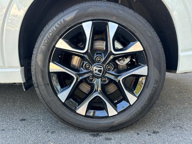 ZR-V e:HEV Z Hセンシング BSI アダプティブDビーム 後退出庫サポ Hコネクトディスプレー フルセグTV マルチカメラ ETC2.0 LEDヘッド 前席シートヒータ BOSE 黒本革シート 純正18AW(22枚目)