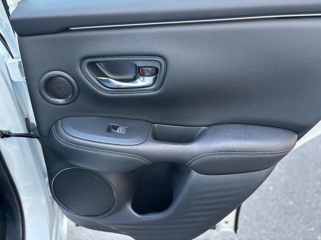 ZR-V e:HEV Z Hセンシング BSI アダプティブDビーム 後退出庫サポ Hコネクトディスプレー フルセグTV マルチカメラ ETC2.0 LEDヘッド 前席シートヒータ BOSE 黒本革シート 純正18AW(55枚目)