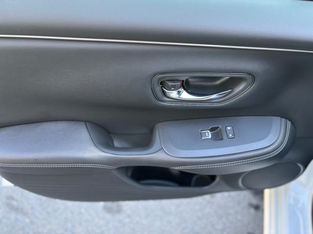 ZR-V e:HEV Z Hセンシング BSI アダプティブDビーム 後退出庫サポ Hコネクトディスプレー フルセグTV マルチカメラ ETC2.0 LEDヘッド 前席シートヒータ BOSE 黒本革シート 純正18AW(56枚目)