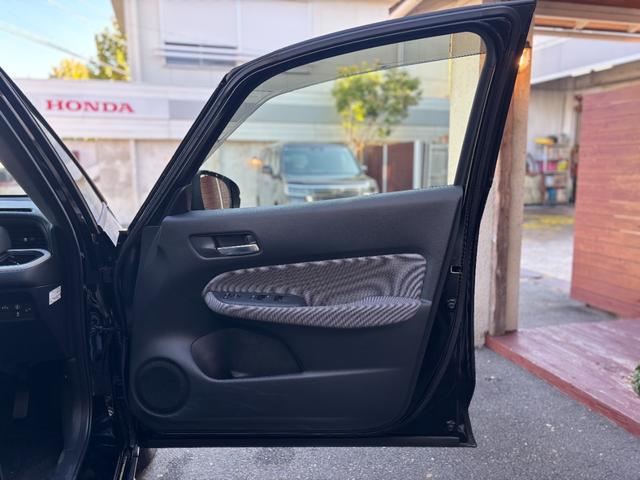 フィット e:HEVクロスター Hセンシング 純正ギャザーズナビ Bカメラ ETC ACC スマートキー ナビ装着用スペシャルPKG Bluetooth接続 ルーフレール LEDヘッドライト 純正16インチAW(55枚目)