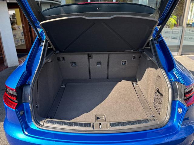 【一台限り】ご覧いただいている車両は一台限りの在庫となっております。まずは右下赤いボタン「トークでお問合せ」より在庫確認・見積依頼を！