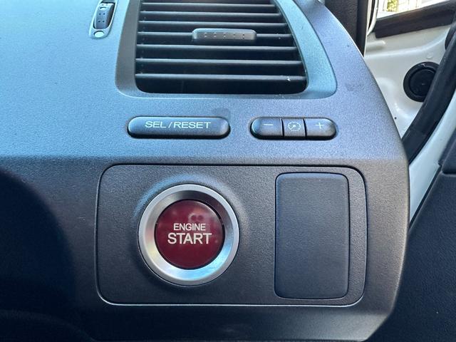 �y������z�������������Ă���ԗ��͈�����̍݌ɂƂȂ��Ă���܂��B�܂��͉E���Ԃ��{�^���u�g�[�N�ł��⍇���v���݌Ɋm�F�E���ψ˗����I