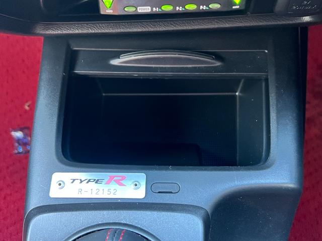 �y������z�������������Ă���ԗ��͈�����̍݌ɂƂȂ��Ă���܂��B�܂��͉E���Ԃ��{�^���u�g�[�N�ł��⍇���v���݌Ɋm�F�E���ψ˗����I