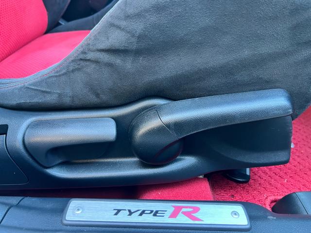 �y������z�������������Ă���ԗ��͈�����̍݌ɂƂȂ��Ă���܂��B�܂��͉E���Ԃ��{�^���u�g�[�N�ł��⍇���v���݌Ɋm�F�E���ψ˗����I