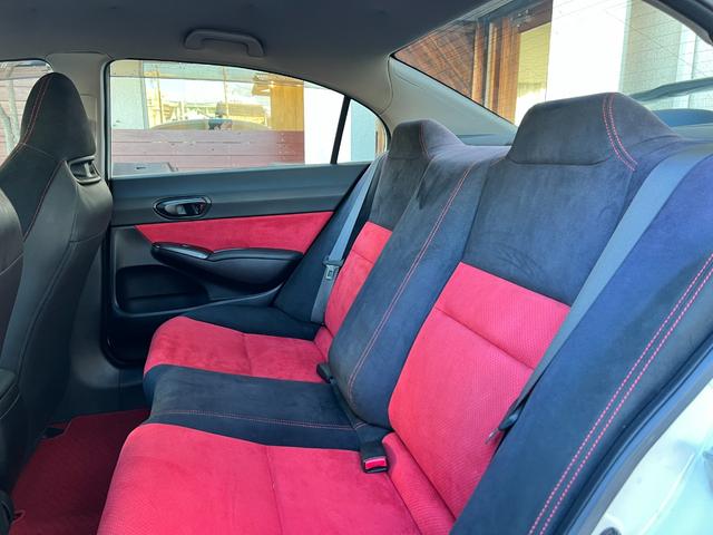 �y������z�������������Ă���ԗ��͈�����̍݌ɂƂȂ��Ă���܂��B�܂��͉E���Ԃ��{�^���u�g�[�N�ł��⍇���v���݌Ɋm�F�E���ψ˗����I