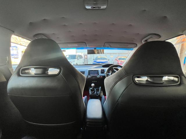 �y������z�������������Ă���ԗ��͈�����̍݌ɂƂȂ��Ă���܂��B�܂��͉E���Ԃ��{�^���u�g�[�N�ł��⍇���v���݌Ɋm�F�E���ψ˗����I