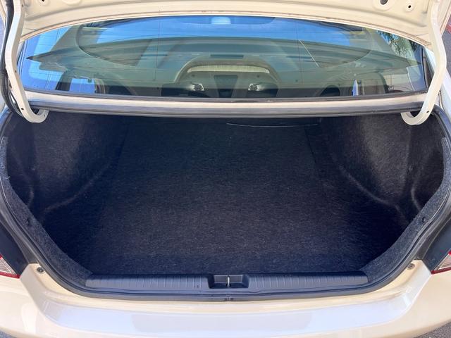 �y������z�������������Ă���ԗ��͈�����̍݌ɂƂȂ��Ă���܂��B�܂��͉E���Ԃ��{�^���u�g�[�N�ł��⍇���v���݌Ɋm�F�E���ψ˗����I