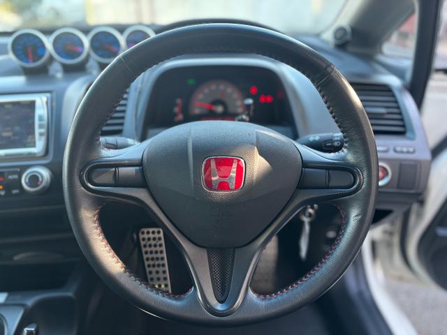 �y������z�������������Ă���ԗ��͈�����̍݌ɂƂȂ��Ă���܂��B�܂��͉E���Ԃ��{�^���u�g�[�N�ł��⍇���v���݌Ɋm�F�E���ψ˗����I