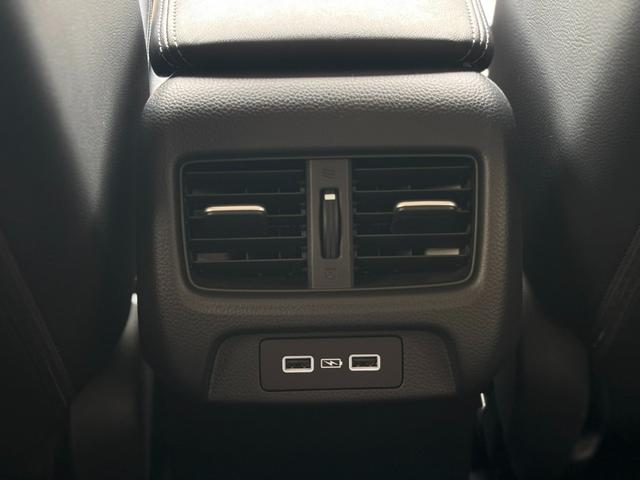 ＺＲ－Ｖ ｅ：ＨＥＶ　Ｚ　前後ドラレコ　ＥＴＣ２．０　ＢＯＳＥ　ＢＳＩ　後退出庫サポート　ワイヤレス充電　本革シート　前席シートヒータ－　マルチカメラ　パワーシート　ステアリングヒータ　ハンズフリーテールゲート　純正１８ＡＷ（52枚目）