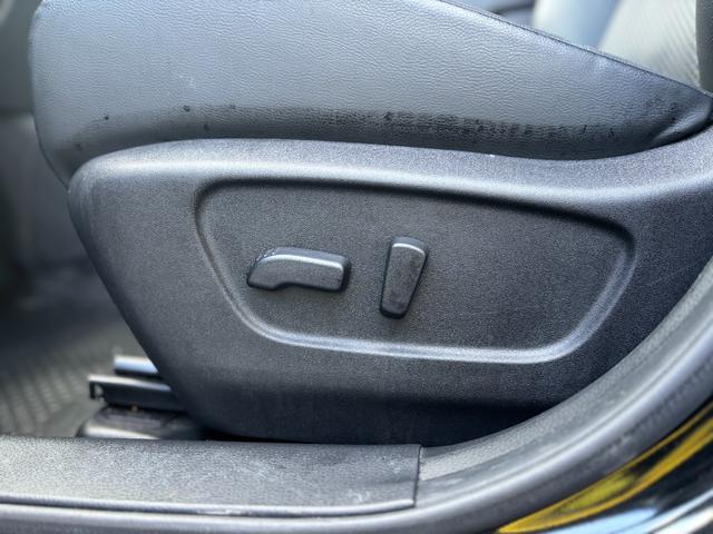 【１台限り】ご覧いただいている車両は１台限りの在庫となっております。まずは右下赤いボタン「トークでお問い合わせ」より在庫確認・見積もり依頼を！