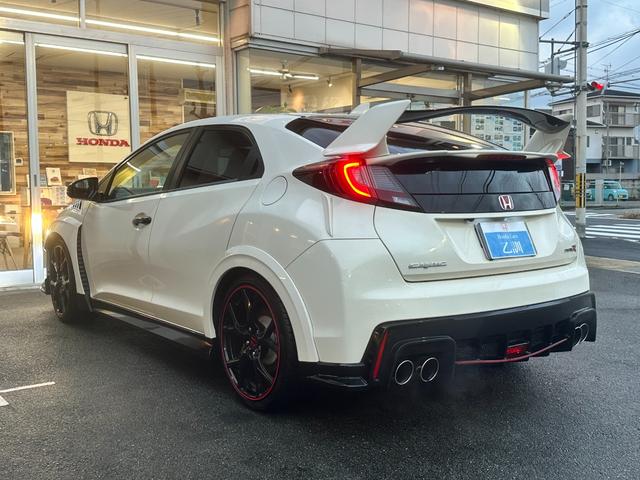 【１台限り】ご覧いただいている車両は１台限りの在庫となっております。まずは右下赤いボタン「トークでお問い合わせ」より在庫確認・見積もり依頼を！