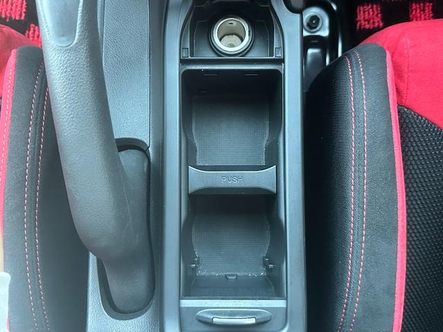 【１台限り】ご覧いただいている車両は１台限りの在庫となっております。まずは右下赤いボタン「トークでお問い合わせ」より在庫確認・見積もり依頼を！