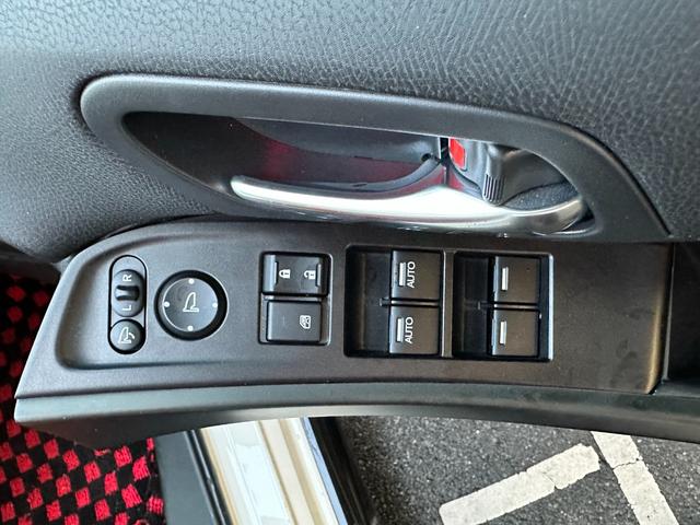 【１台限り】ご覧いただいている車両は１台限りの在庫となっております。まずは右下赤いボタン「トークでお問い合わせ」より在庫確認・見積もり依頼を！