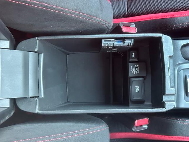 【１台限り】ご覧いただいている車両は１台限りの在庫となっております。まずは右下赤いボタン「トークでお問い合わせ」より在庫確認・見積もり依頼を！