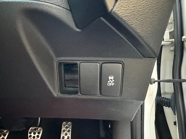 【１台限り】ご覧いただいている車両は１台限りの在庫となっております。まずは右下赤いボタン「トークでお問い合わせ」より在庫確認・見積もり依頼を！