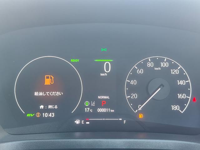 ヴェゼル ｅ：ＨＥＶ　Ｚ　Ｈセンシング　ＢＳＩ　アダプティブＤビーム　オートリトラミラー　ナビ装着用スペシャルＰＫＧ　ＡＣＣ　ＬＥＤヘッド　前席シートヒータ　電動テールゲート　本革巻ステアリング　純正１８インチＡＷ（33枚目）