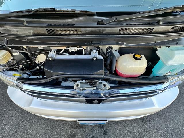 ハイエースバン ロングスーパーGLプライムセレ 助手席エアバック ストラーダナビ フルセグTV Bカメラ ETC Bluetooth CD DVD HID キーレス 障害物センサー フルフラットシート カーテン 両側スライドドア(18枚目)