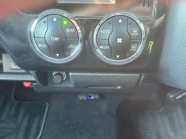 ハイエースバン ロングスーパーGLプライムセレ 助手席エアバック ストラーダナビ フルセグTV Bカメラ ETC Bluetooth CD DVD HID キーレス 障害物センサー フルフラットシート カーテン 両側スライドドア(42枚目)