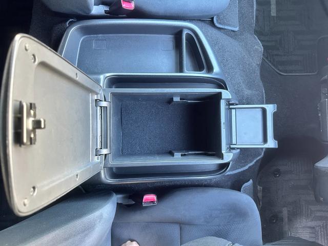 ハイエースバン ロングスーパーGLプライムセレ 助手席エアバック ストラーダナビ フルセグTV Bカメラ ETC Bluetooth CD DVD HID キーレス 障害物センサー フルフラットシート カーテン 両側スライドドア(51枚目)