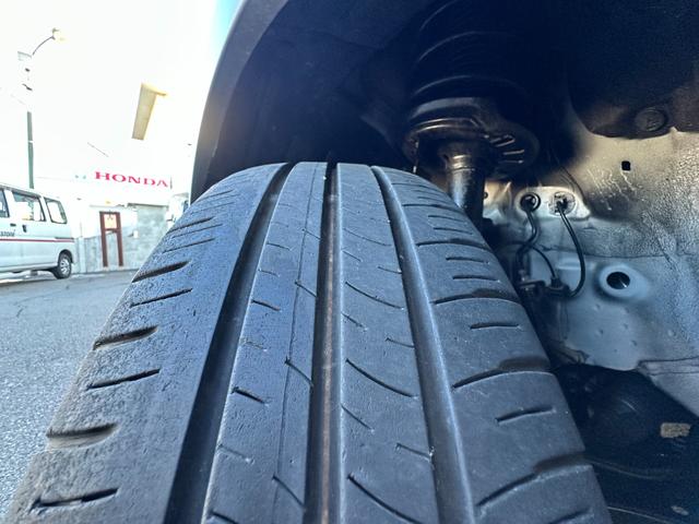 フィット ｅ：ＨＥＶクロスター　Ｈセンシング　純正ナビ　Ｂカメラ　フルセグＴＶ　ＥＴＣ　ナビ装着用スペシャルＰＫＧ　Ｂｌｕｅｔｏｏｔｈ　前後ドラレコ　ＬＥＤヘッドライト　ＡＣＣ　スマートキー　Ｐスタート　純正１６インチＡＷ（8枚目）