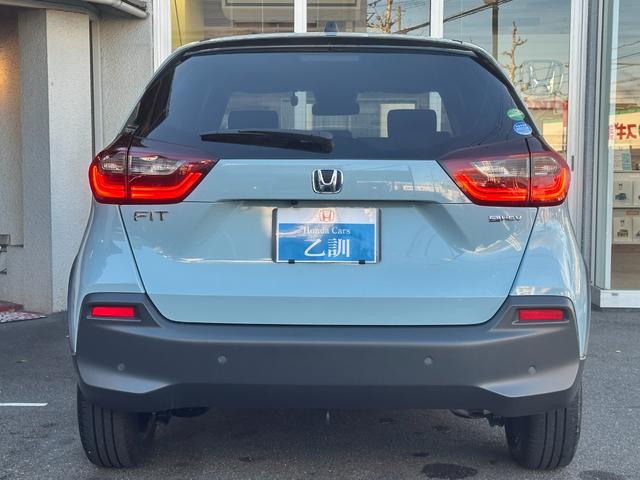 フィット ｅ：ＨＥＶクロスター　Ｈセンシング　純正ナビ　Ｂカメラ　フルセグＴＶ　ＥＴＣ　ナビ装着用スペシャルＰＫＧ　Ｂｌｕｅｔｏｏｔｈ　前後ドラレコ　ＬＥＤヘッドライト　ＡＣＣ　スマートキー　Ｐスタート　純正１６インチＡＷ（22枚目）