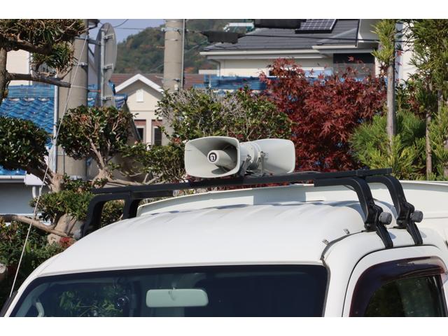 ハイゼットトラック 移動販売・宅配仕様車 AT 両側スライド リア跳上+下アオリ上下2分割バックドア ハイルーフ ルーフキャリア&拡声器 荷室スモークガラス 庫内灯 前後ドラレコ 社外CD・USBデッキ エアコンパワステ(5枚目)