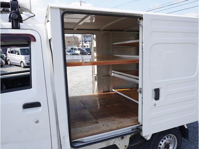 ハイゼットトラック 移動販売・宅配仕様車 AT 両側スライド リア跳上+下アオリ上下2分割バックドア ハイルーフ ルーフキャリア&拡声器 荷室スモークガラス 庫内灯 前後ドラレコ 社外CD・USBデッキ エアコンパワステ(29枚目)