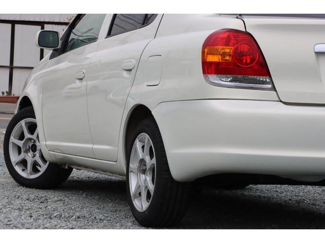 プラッツ １．５Ｘ　５ＭＴ　後期モデル　ノーマルベース　修復歴無　社外１５ＡＷ　ダンロップ製エナセーブ８分山１８５／５５Ｒ１５　リア３面スモークフィルム施工　センターアームレスト　発光電動コーナーポール　キーレス２本（21枚目）