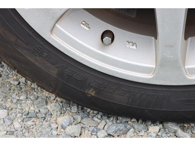 プラッツ １．５Ｘ　５ＭＴ　後期モデル　ノーマルベース　修復歴無　社外１５ＡＷ　ダンロップ製エナセーブ８分山１８５／５５Ｒ１５　リア３面スモークフィルム施工　センターアームレスト　発光電動コーナーポール　キーレス２本（26枚目）