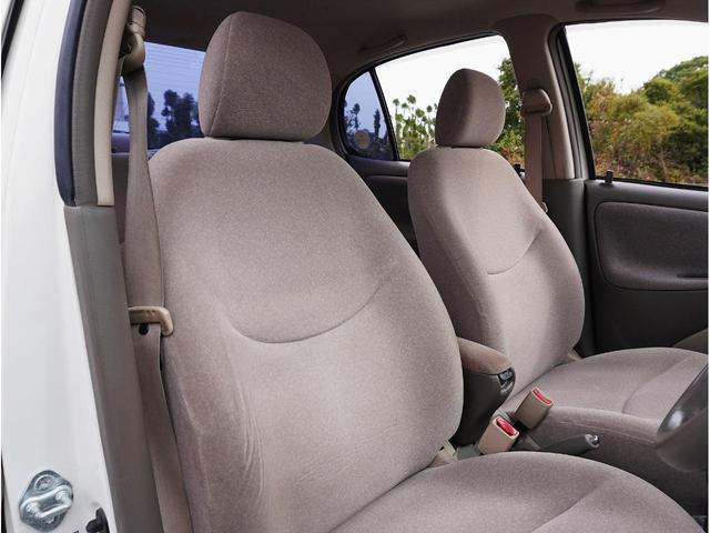 プラッツ １．５Ｘ　５ＭＴ　後期モデル　ノーマルベース　修復歴無　社外１５ＡＷ　ダンロップ製エナセーブ８分山１８５／５５Ｒ１５　リア３面スモークフィルム施工　センターアームレスト　発光電動コーナーポール　キーレス２本（37枚目）