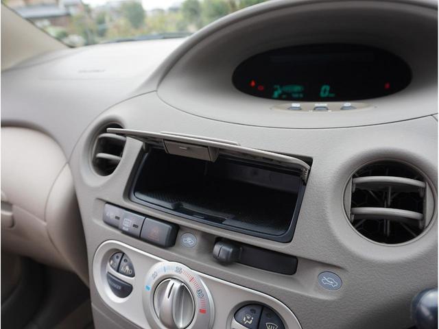 プラッツ １．５Ｘ　５ＭＴ　後期モデル　ノーマルベース　修復歴無　社外１５ＡＷ　ダンロップ製エナセーブ８分山１８５／５５Ｒ１５　リア３面スモークフィルム施工　センターアームレスト　発光電動コーナーポール　キーレス２本（55枚目）