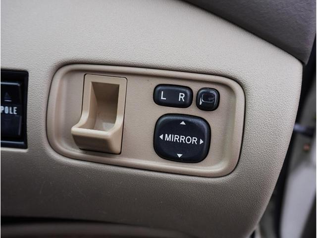 プラッツ １．５Ｘ　５ＭＴ　後期モデル　ノーマルベース　修復歴無　社外１５ＡＷ　ダンロップ製エナセーブ８分山１８５／５５Ｒ１５　リア３面スモークフィルム施工　センターアームレスト　発光電動コーナーポール　キーレス２本（60枚目）