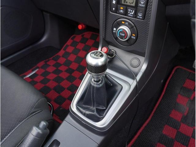 コペン エクスプレイ　５ＭＴ　電動オープン　ノーマルベース車　柿本改マフラー　純正１６インチＡＷ　タイヤＰＯＴＥＮＺＡアドレナリン７分山　ＬＥＤヘッド＆フォグ　シートヒーター　スマートキー／プッシュスタート　ＥＴＣ（40枚目）