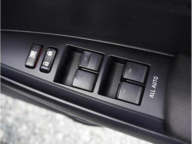 カローラフィールダー ハイブリッドG フルセグBluetoothナビ&バックカメラ オートライトディスチャージヘッド ハイブリッドモデル レンタアップ車両 ETC ステアスイッチ ダンロップ製タイヤ 各取説完備(60枚目)
