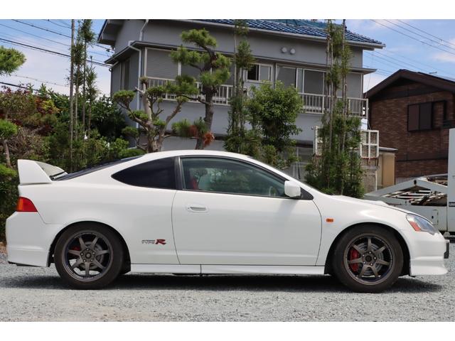 インテグラ タイプR LSD/強化クラッチ/HKSサーキットアタッカー/TEIN車高調/カーボンボンネット/全塗装済/ブレーキ回りO/H済/ヘッドライトフィルム/ダイナモ交換済/Weds17AW/D1 SPECステアリング(25枚目)